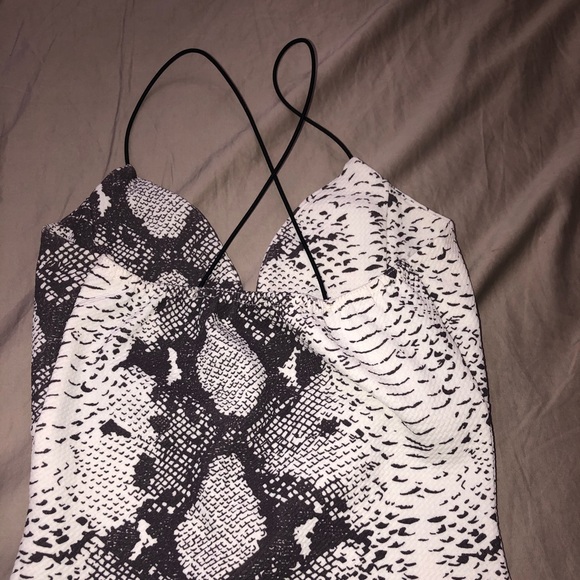 Snakeskin print midi dress - Picture 7 of 8